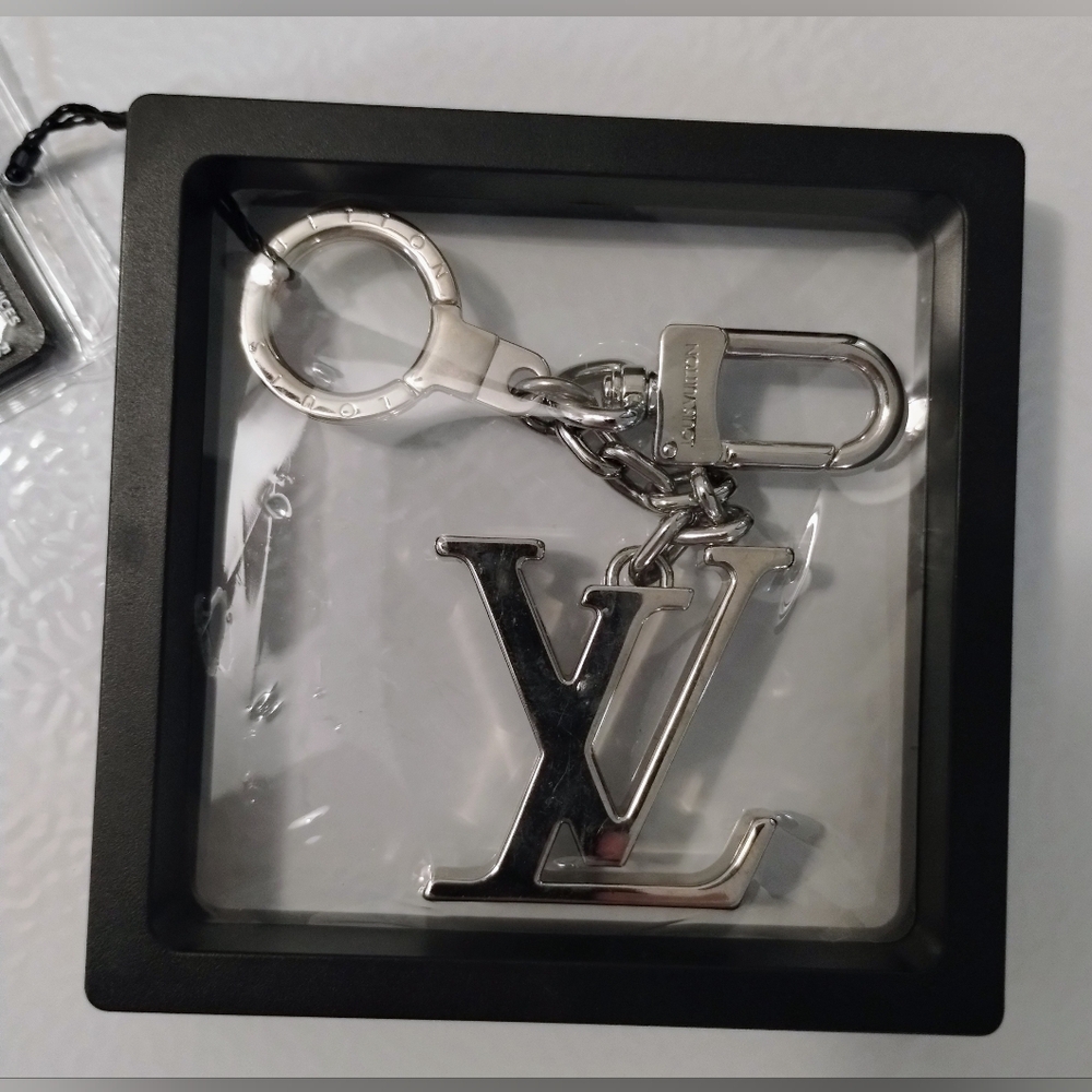Louis Vuitton Bag Charm With COA - Picture 4 of 6